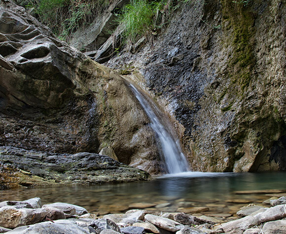 Cascate del Carlone - Sentiero dell'Acqua Dolce e Salata - Agriturismo Acqua Dolce e Salata